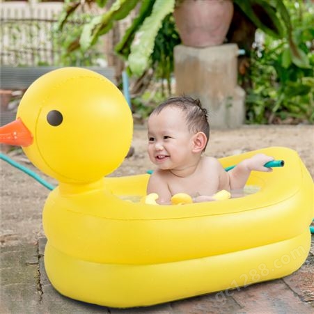 鑫多利充气婴儿浴盆 儿童加厚家用洗澡盆 可折叠可收纳鸭子游泳池