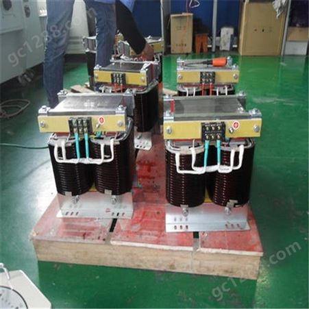 二手店里变压器报价公司 变压器回收 上海变压器回收