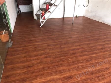 木器刮花掉漆 木地板打蜡 家具保养 东直门地胶清洁公司