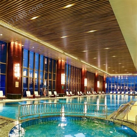 酒店透明游泳池设计安装 大型亚克力泳池定做 亚克力大型玻璃泳池