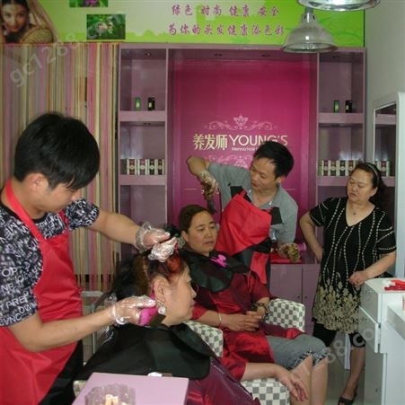 想开一个植物养发店　河南郑州纯植物养发加盟那个品牌好